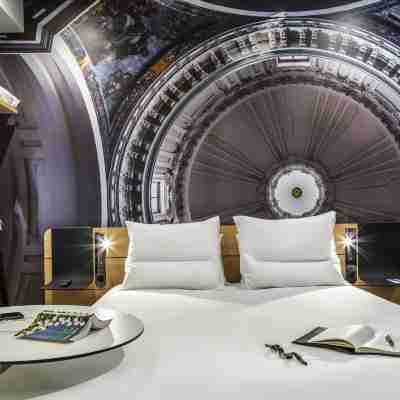 Novotel Paris 20 Belleville Rooms