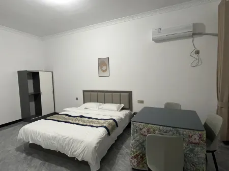 Yujian Homestay Отели в г. Цзяхэ