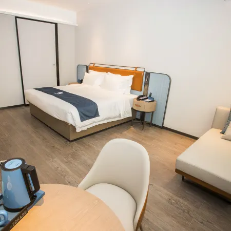 Echarm Hotel (Mengzhou Huanghe Avenue) Hotels in Mengzhou