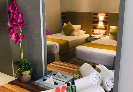 3. 빌라 아바디 리..