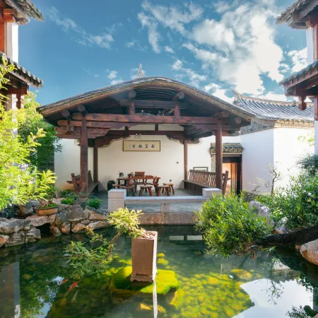 Sichenyuan culture Resort Hotel (Jianshui Ancient City)