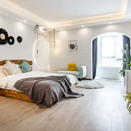 Deer Guixia River View Hotel (Chongqing Jiangbeizui Beibin Road Branch)