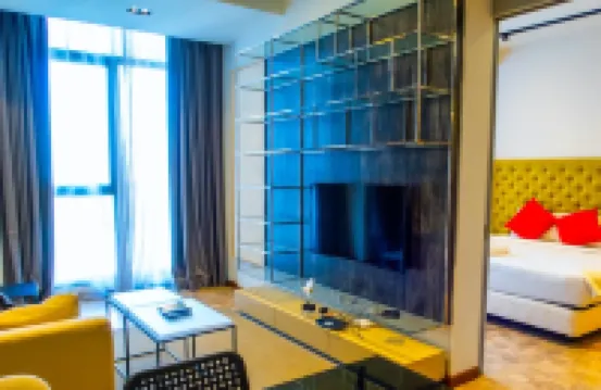 EXPRESSIONZ KLCC โดย MANA-MANA