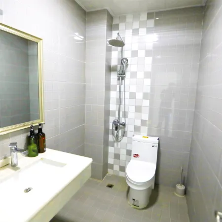 Shuijing Business Hotel Hotels in Mengzi