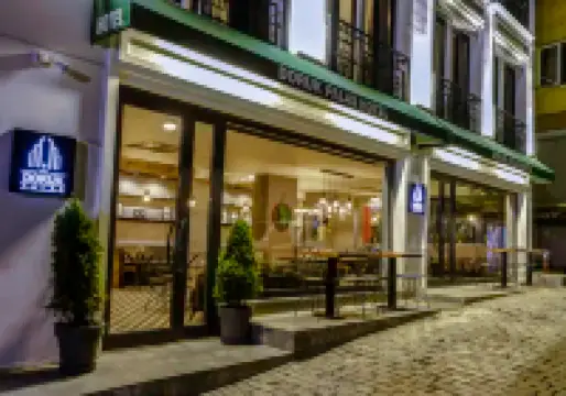 Doruk Palas Hotel Hoteles cerca de Cuerno de Oro