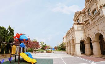 Yuelanwan Seaview Bed and Breakfast (Dongjiang Bay Resort Beach Park Store, Tianjin)