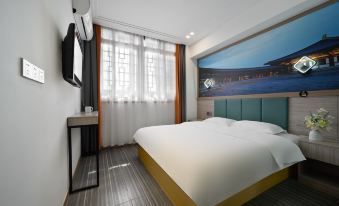 Ruining Hotel ( Xiangyang Gucheng North Street Branch)