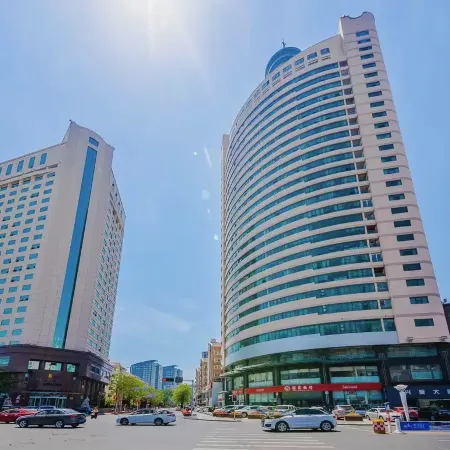 Zhuote Apartment (Qingdao May Fourth Square) Отели рядом с достопримечательностью «Олимпийский парусный центр»