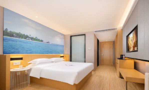 Jinjiang Metropolo Hotel (Haikou Qilou Old Street Riyue Plaza Duty-Free Store)