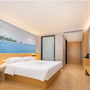 Jinjiang Metropolo Hotel (Haikou Qilou Old Street Riyue Plaza Duty-Free Store)