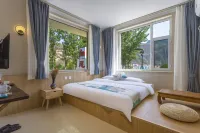 Ruyuan Hotel