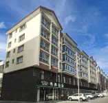 希岸飯店(長白山北坡遊客集散中心店) 雲頂市集附近的飯店