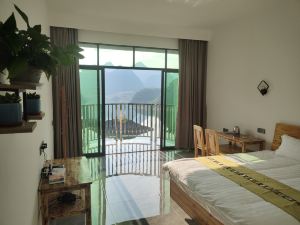First-line Lake View Homestay