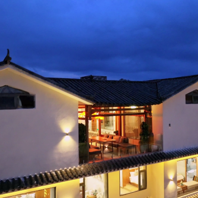 Shui Zhi Pan Lake View Inn Hotel Exterior