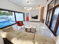 Sanya Banshan Peninsula Youshan Meidi Pool Bangya Villa