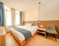 Xiamen Xinliyuan Hotel (Zhongshan Road Pedestrian Street Gulangyu Wharf Branch)