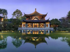 Four Seasons Hotel Hangzhou at West Lake