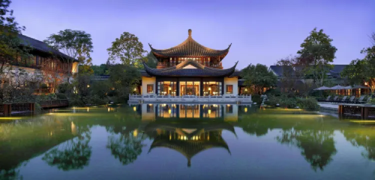 Four Seasons Hotel Hangzhou at West Lake Hotels in Hangzhou