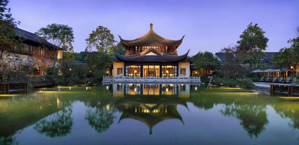 Four Seasons Hotel Hangzhou at West Lake