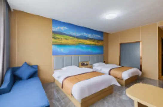 โรงแรมอมูร์ ไซ คาน