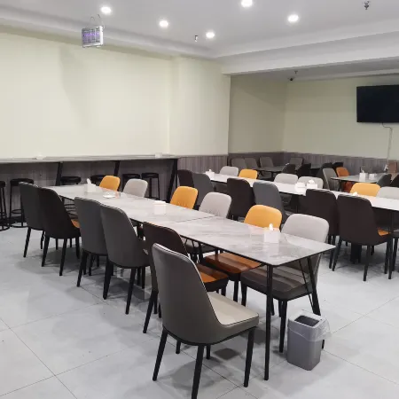 Blue Whale Hotel Lanzhou