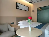 Haitian Hotel (Gaoxian People's Hospital) Hotels in Gao County