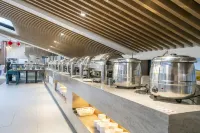 Mingyueshan Tangchi Hot Spring Hotel