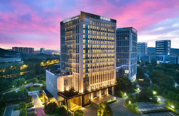 南京仙林大學城生創園亞朵酒店