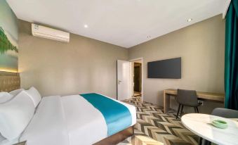 Chuang E Jia Fa Milai Hotel (Luqiao Fu Shi Square Store)