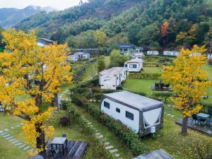 徐鳧岩奧藍途房車度假營地（奉化溪口店）