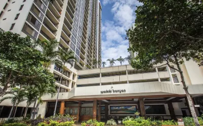 Aston at The Waikiki Banyan Hotel di Honolulu