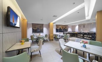 Yeste Hotel (Wuzhou Municipal Plaza)