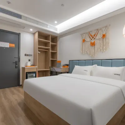 Yunhe Zhenpin Hotel (Ergong Gymnasium Finance and Economics University Store) Hotels near Urumqi Botanical Garden