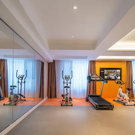 Vienna International Hotel (Linyi Taisheng Square Wanxianghui Store)