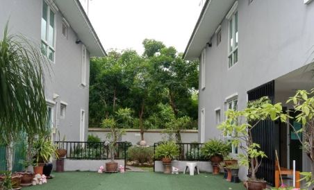 White Home Residence - Housity