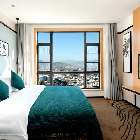 Golden Hotel