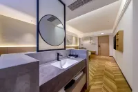Dongshunyuan Hotel (Ledong Liguozhen Branch)