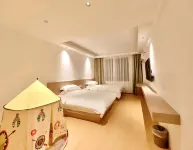 Yufeng Xiangrui Inn