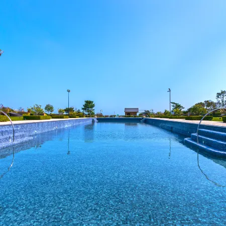 Senya S Intelligent Seaview Resort Hotel (Greentown Dongsha Resort)