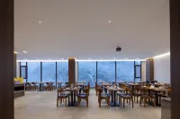 Vala Toms Cliff - stream - tracing Hotel (Siguniang Mountain Scenic Area Store) - breakfast