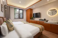 Floral Hotel · Yangzhou Dongguan Street Fuyuan hotel(Ancient Canal Store)
