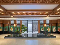 Renjoy Hotel Huanggang Jiuzi LuoTian - parking