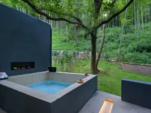 Floral Hotel·Wuyi Shandu Ancient Ship Wood Hot Spring Hotel