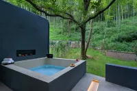 Floral Hotel·Wuyi Shandu Ancient Ship Wood Hot Spring Hotel - Hot Springs