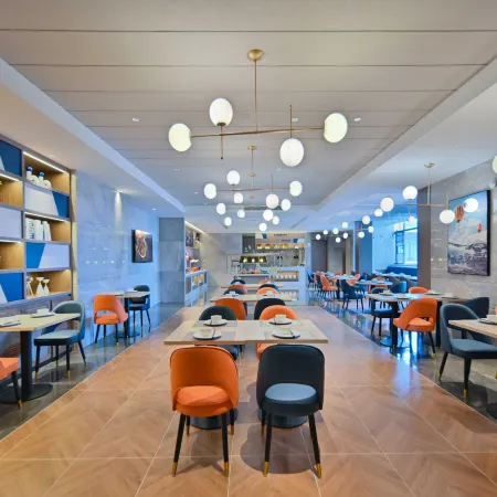 Kyriad Hotel (Haining Hainan Road Branch)