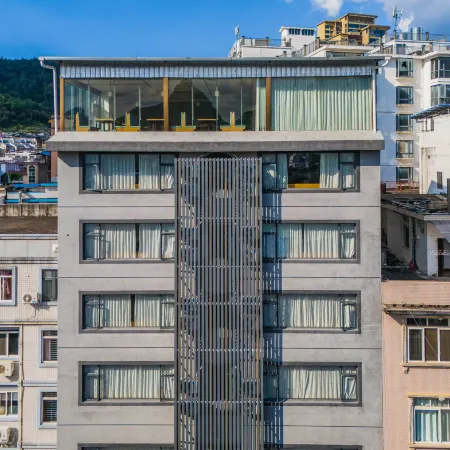 Pingle Rongfu Hotel
