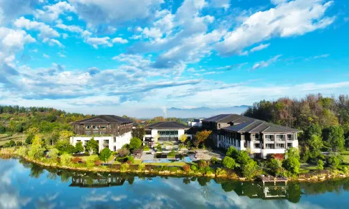 Narada Resort & Spa Phoenix Valley