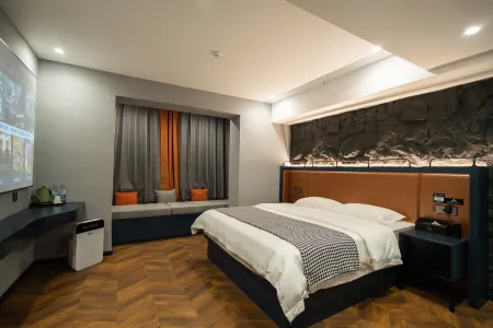 Longmen Inn · Cold Home Film Hotel Отели рядом с достопримечательностью «Minghe Courtyard»