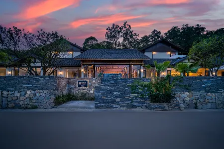 Xunmiri Qinin Villa Отели рядом с достопримечательностью «Daxingguo Temple»