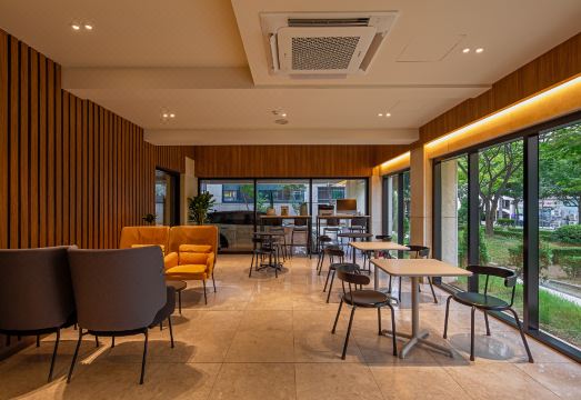 숙소 만족도 분석 1